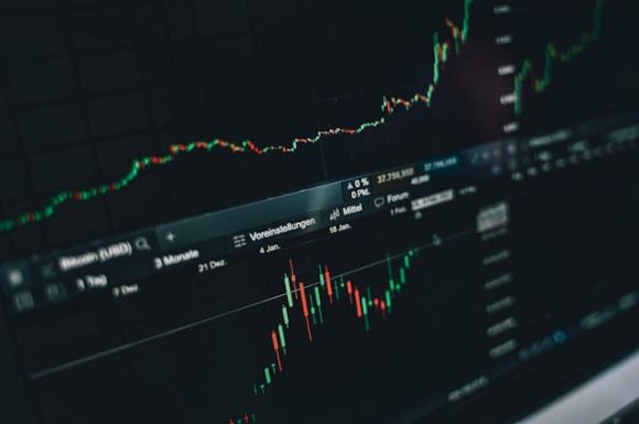 Inversi&oacute;n en Renta Variable como Mecanismo de Optimizaci&oacute;n de Tesorer&iacute;a